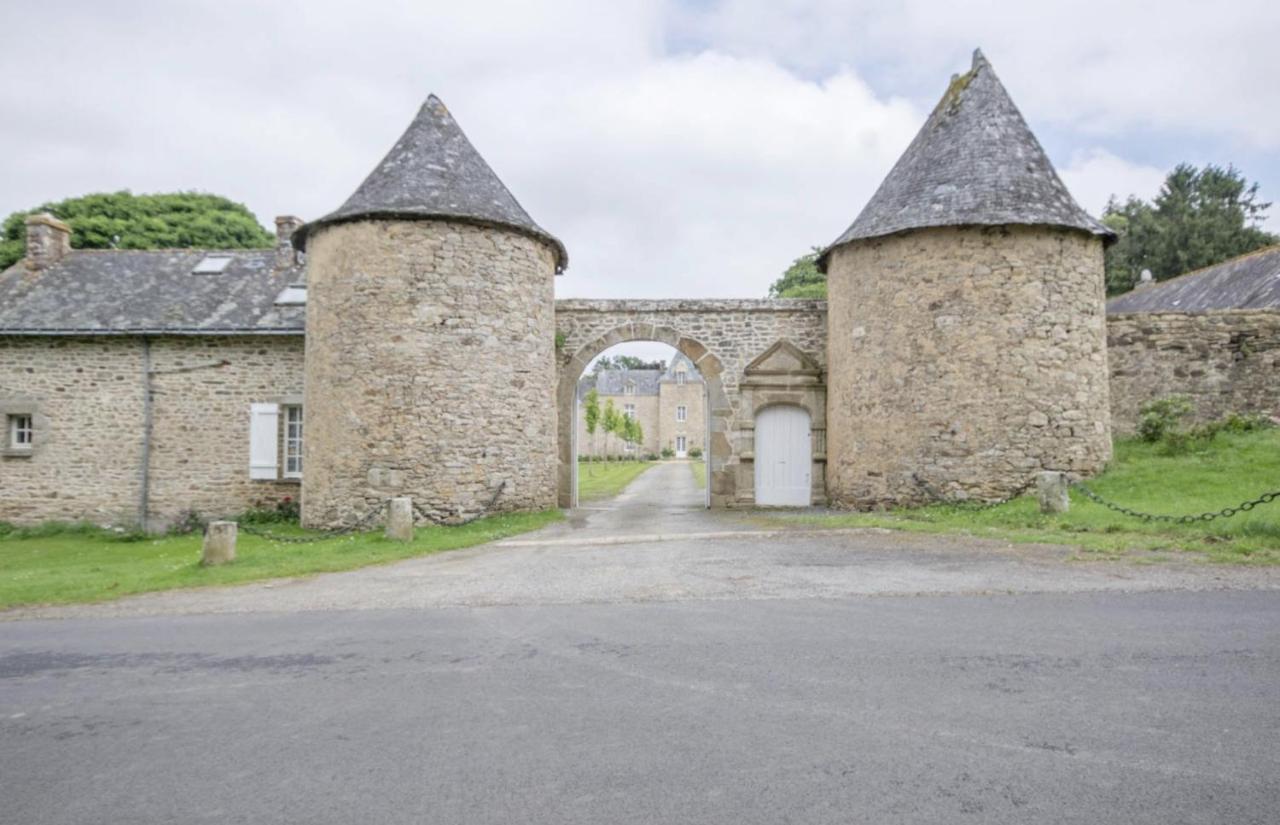 Chateau De Cadouzan Saint-Dolay Eksteriør bilde