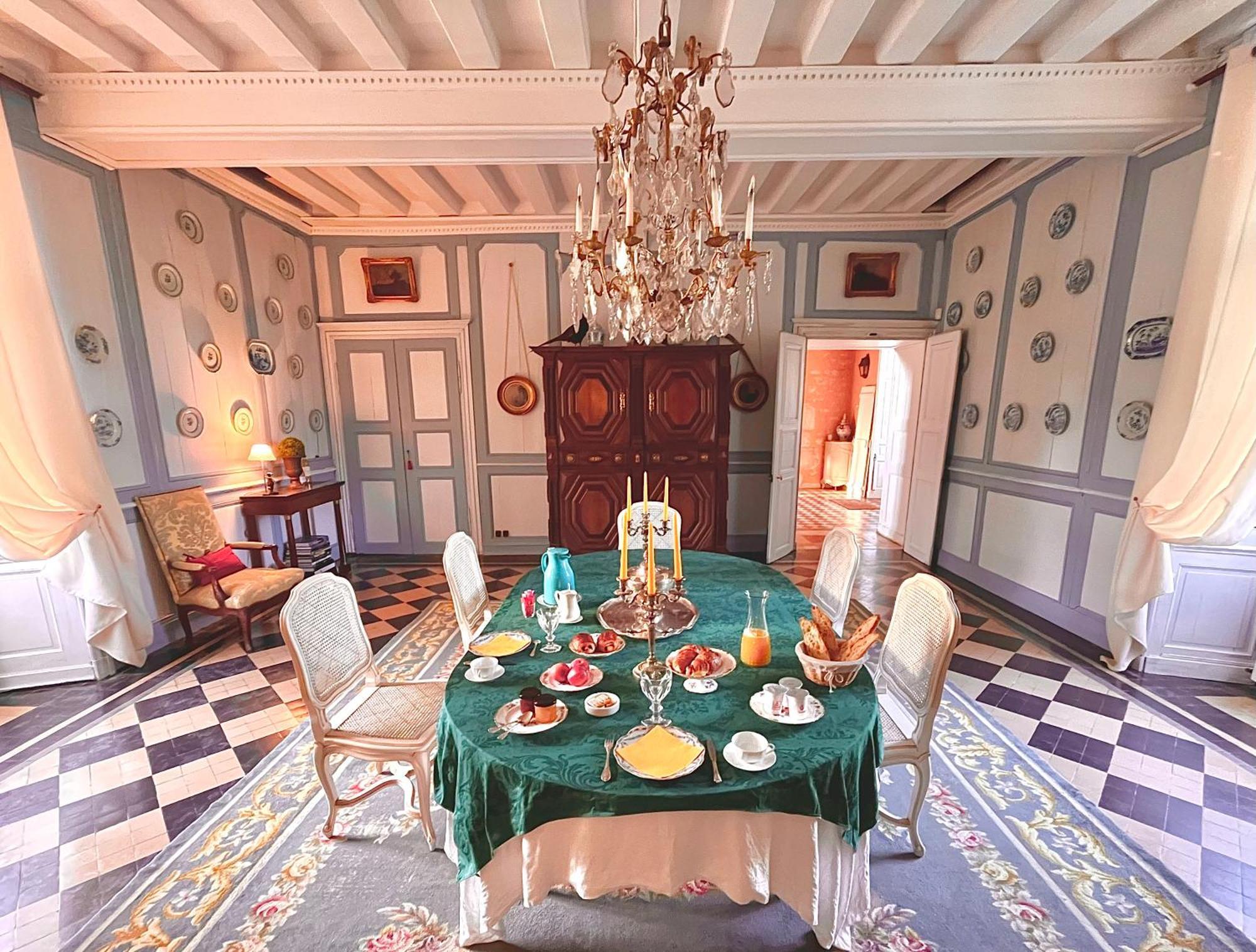 Chateau De Cadouzan Saint-Dolay Eksteriør bilde